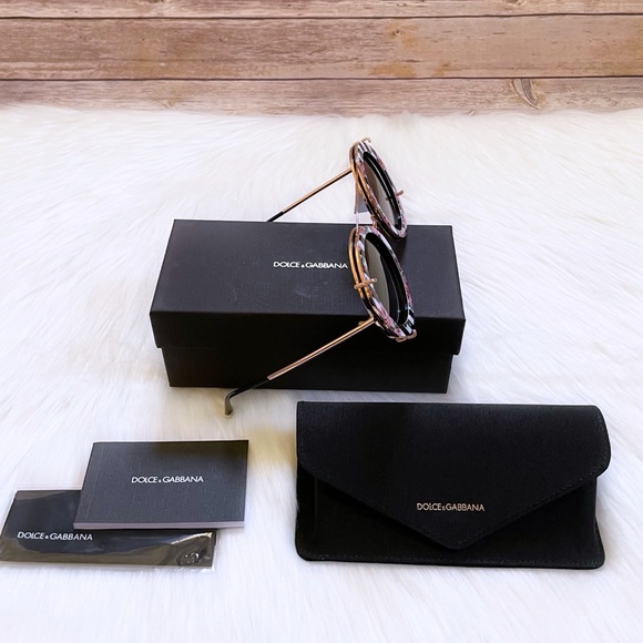 Dolce & Gabbana Oversized Round Sunglasses - Picture 7 of 13